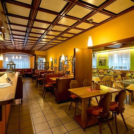 Central-Hotel Traben-Trarbach Ngoại thất bức ảnh